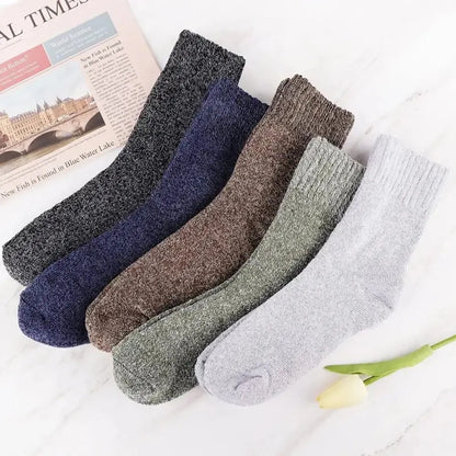 Cozy Retro Wool Socks – 5 Pairs for Ultimate Winter Warmth!